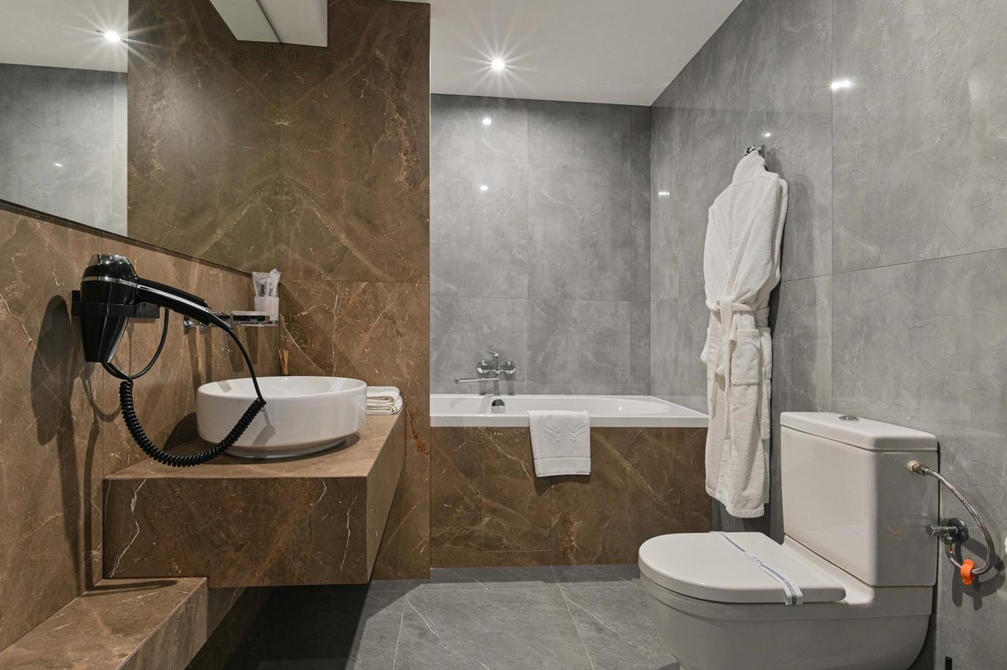 Makis Hotel Spa Poddubtsy Eksteriør billede