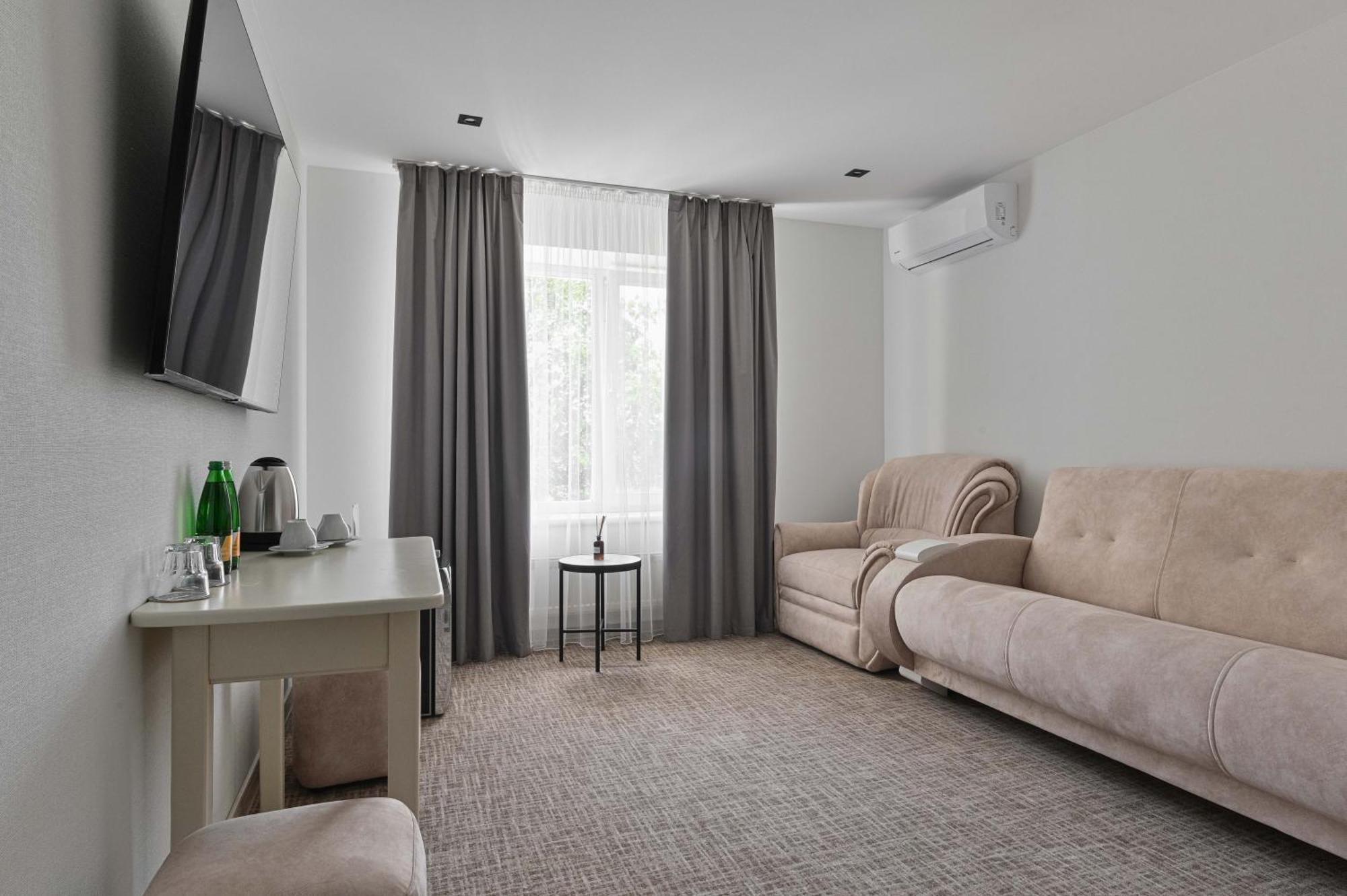 Makis Hotel Spa Poddubtsy Eksteriør billede